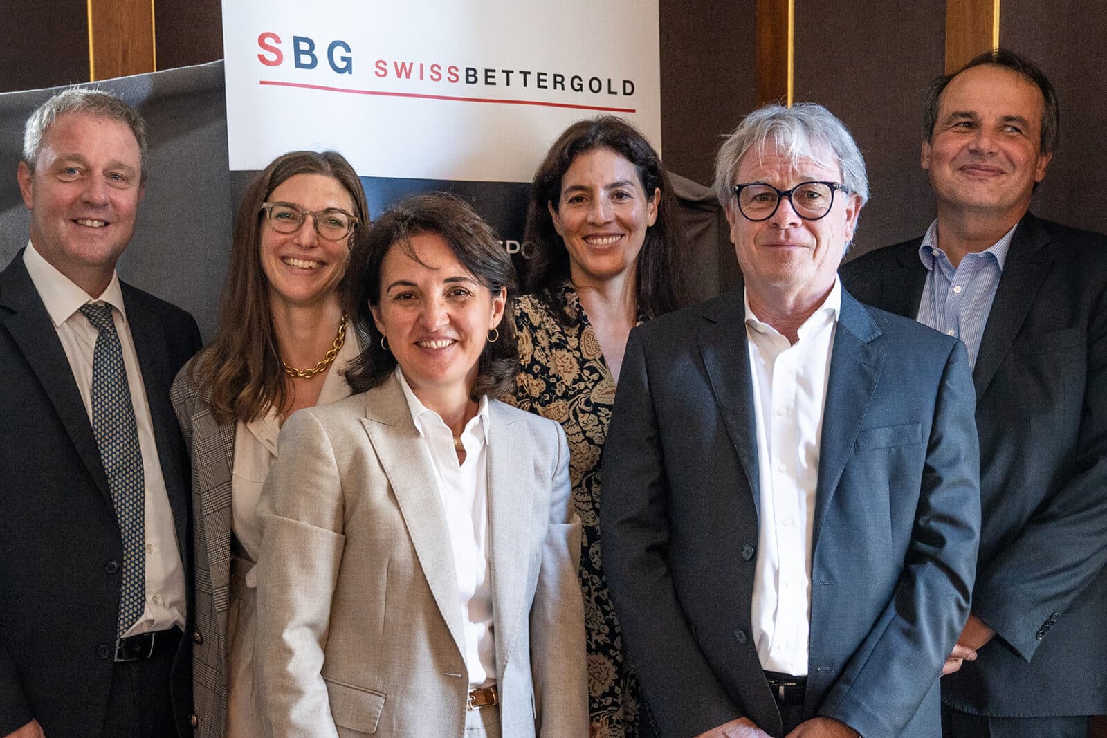 Serge Steininger, Pauline Evequoz, Diana Culillas, Myriam Samaniego, Thomas Hentschel, Antoine de Montmollin unterstützen die Swiss Better Gold Initiative